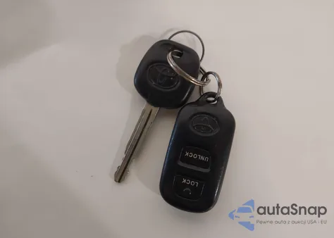 2005 Toyota Corolla Le из США, поврежденный, VIN 1NXBR32E15Z393415